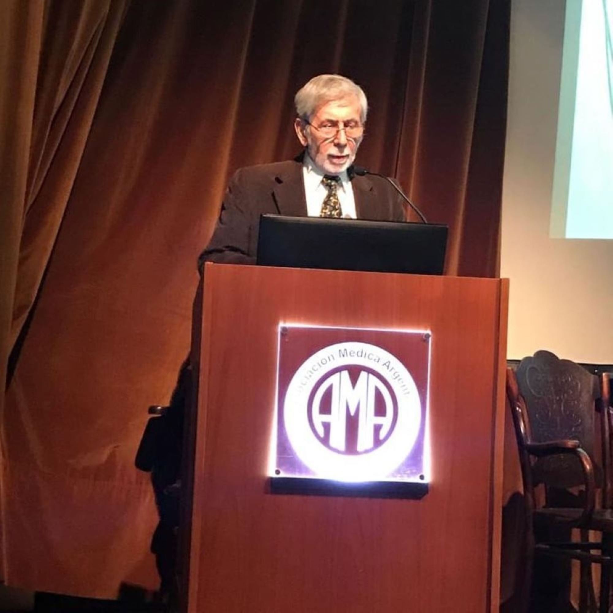 Dr. Julio Alfonso Ayguavella