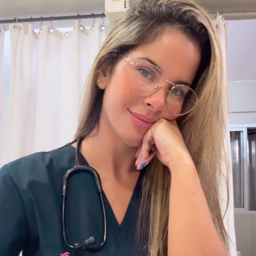 Dra Rebeca Cavalcanti Branco