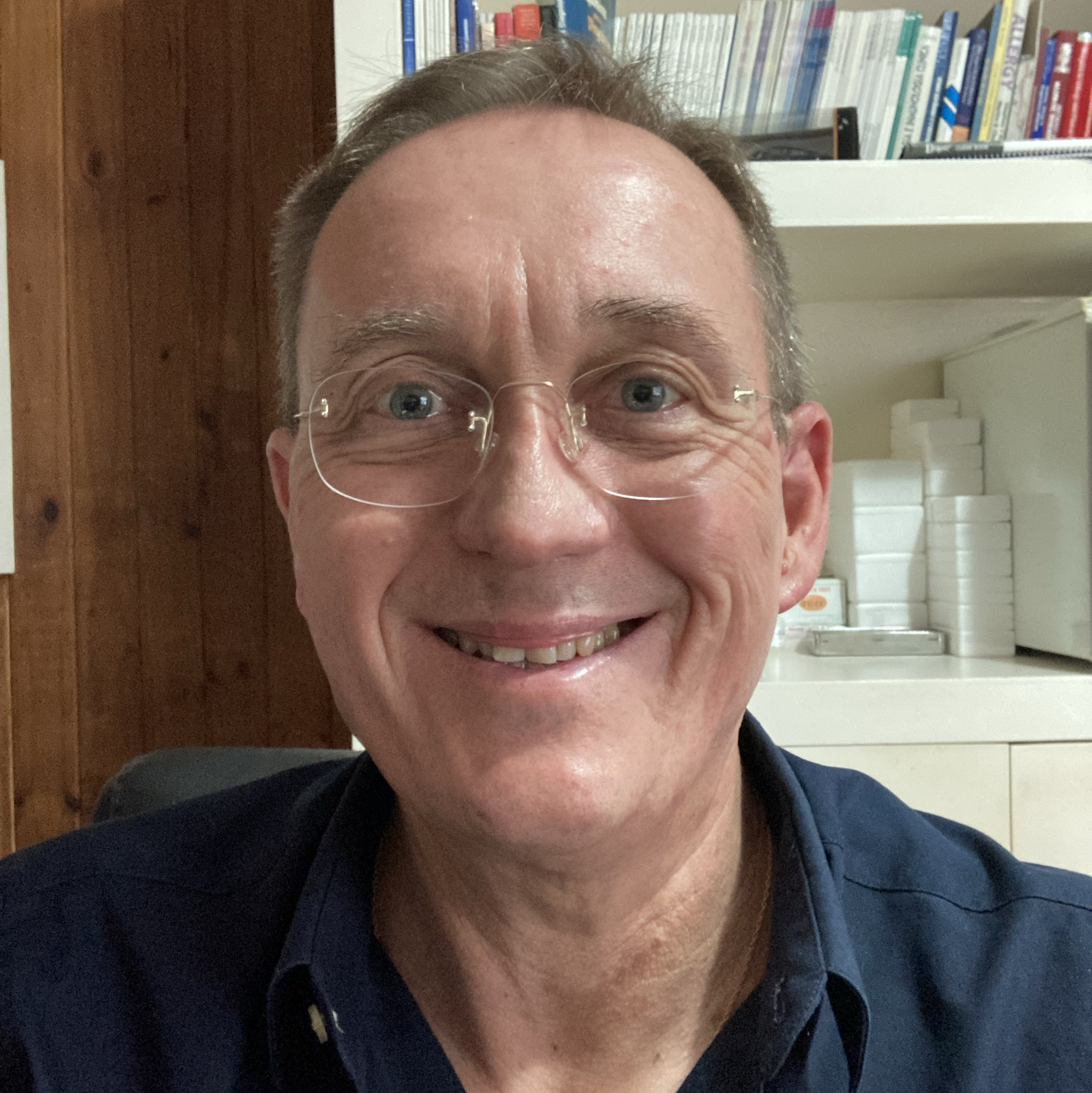 Dr Roberto Alfredo Jossen