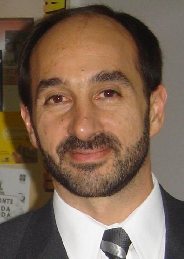 Dr. Daniel Edgardo Stechina