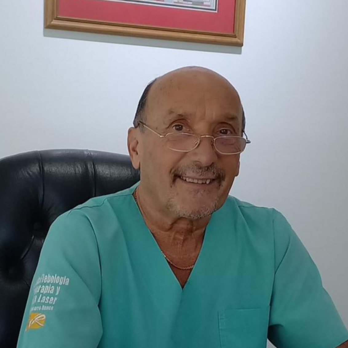 Dr Carlos Ruben Navarro Ronco