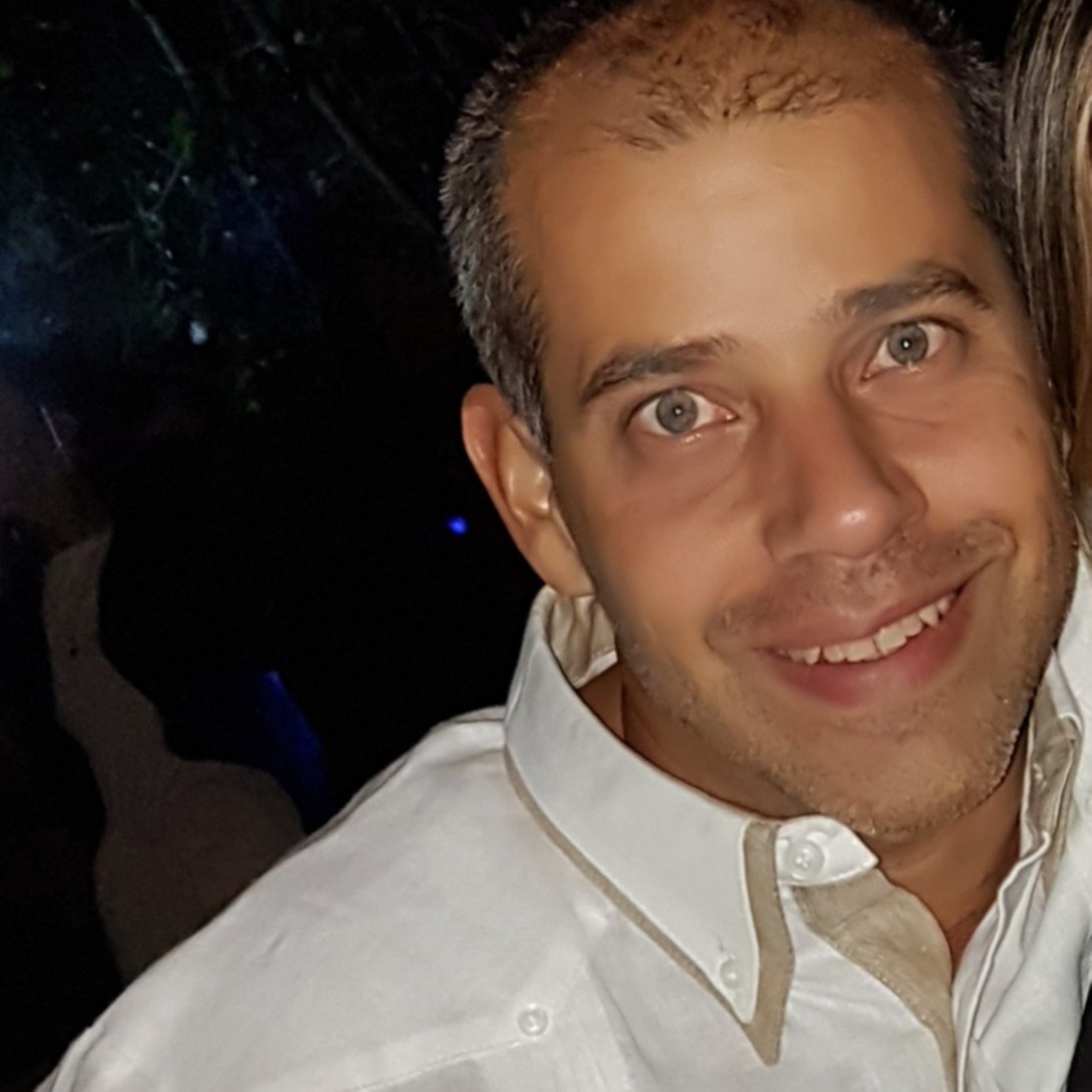 Dr. Claudio Alejandro Gayo