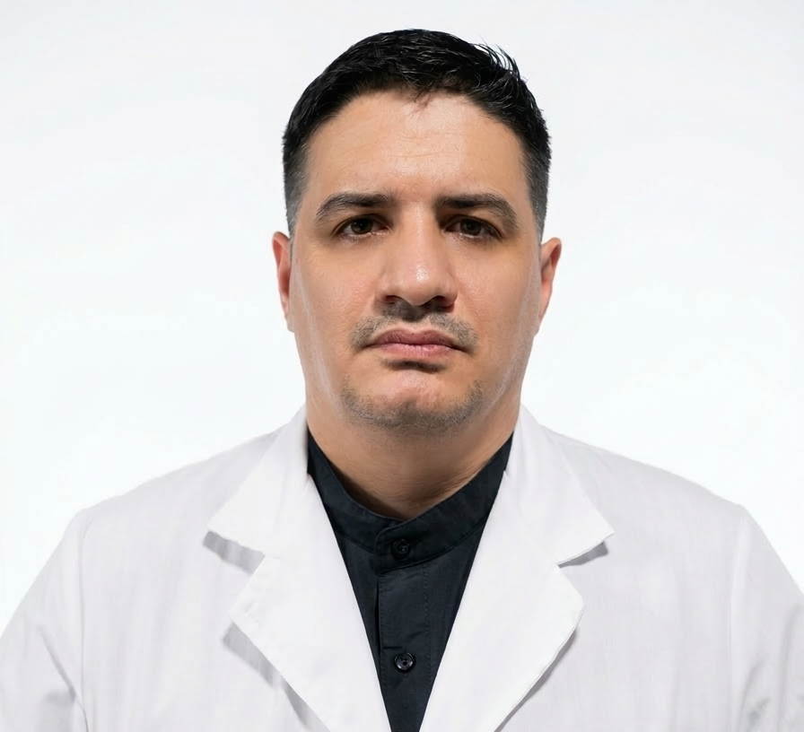 Dr. Ezequiel Cavallo