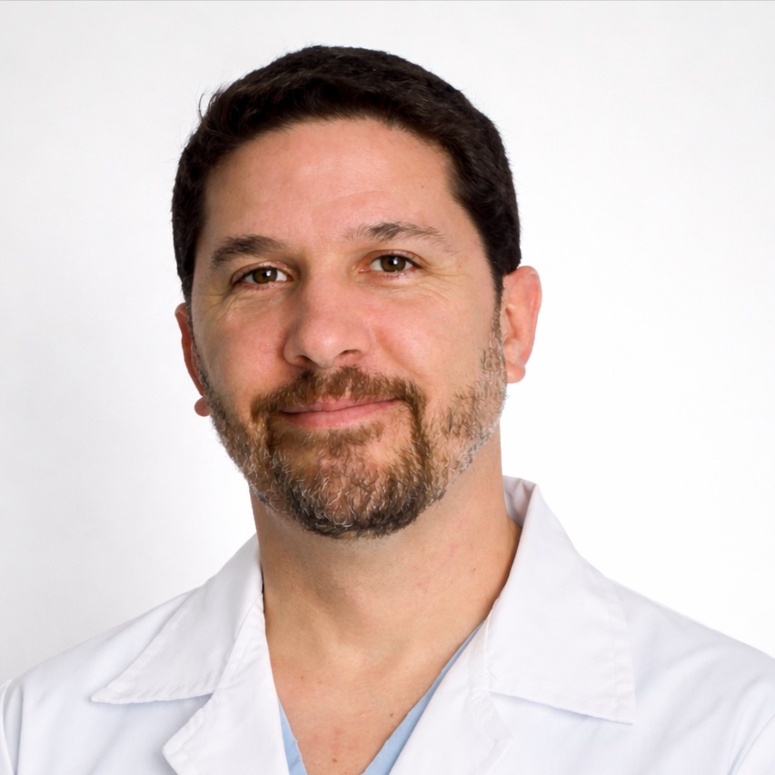 Dr.  Leandro Nicolás Manzotti