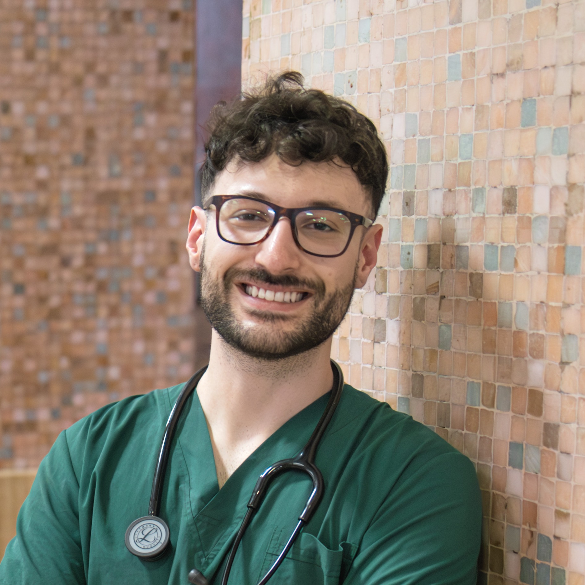 Dr.  Vinicius Bongiovanni