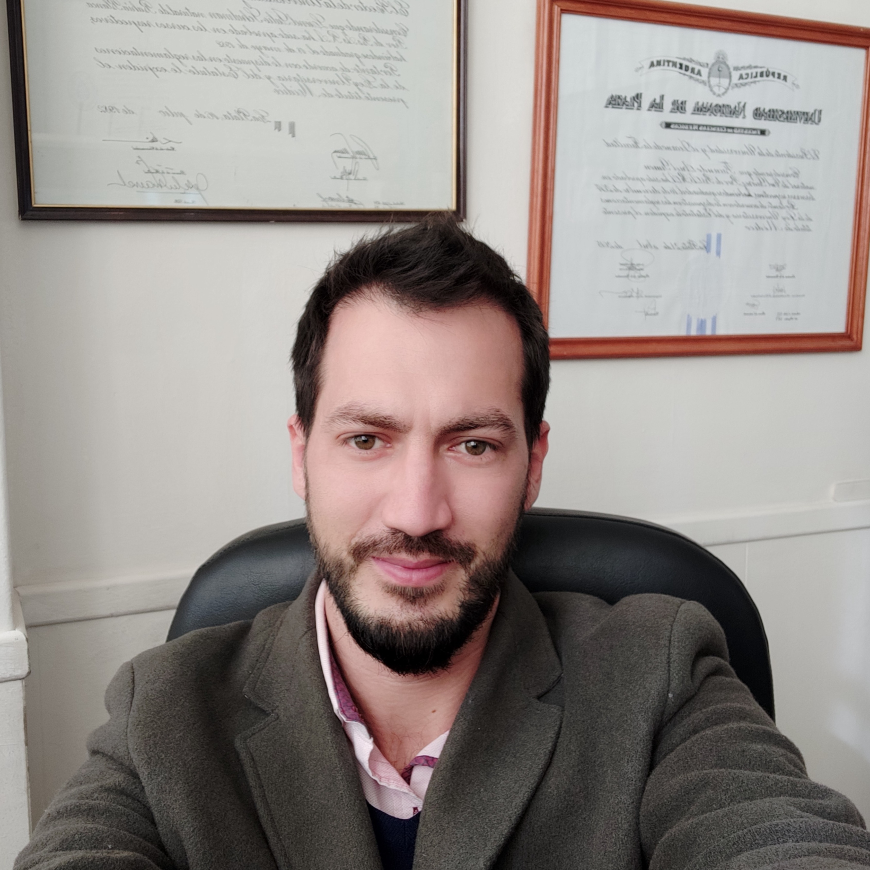 Dr. Facundo Ariel Simon