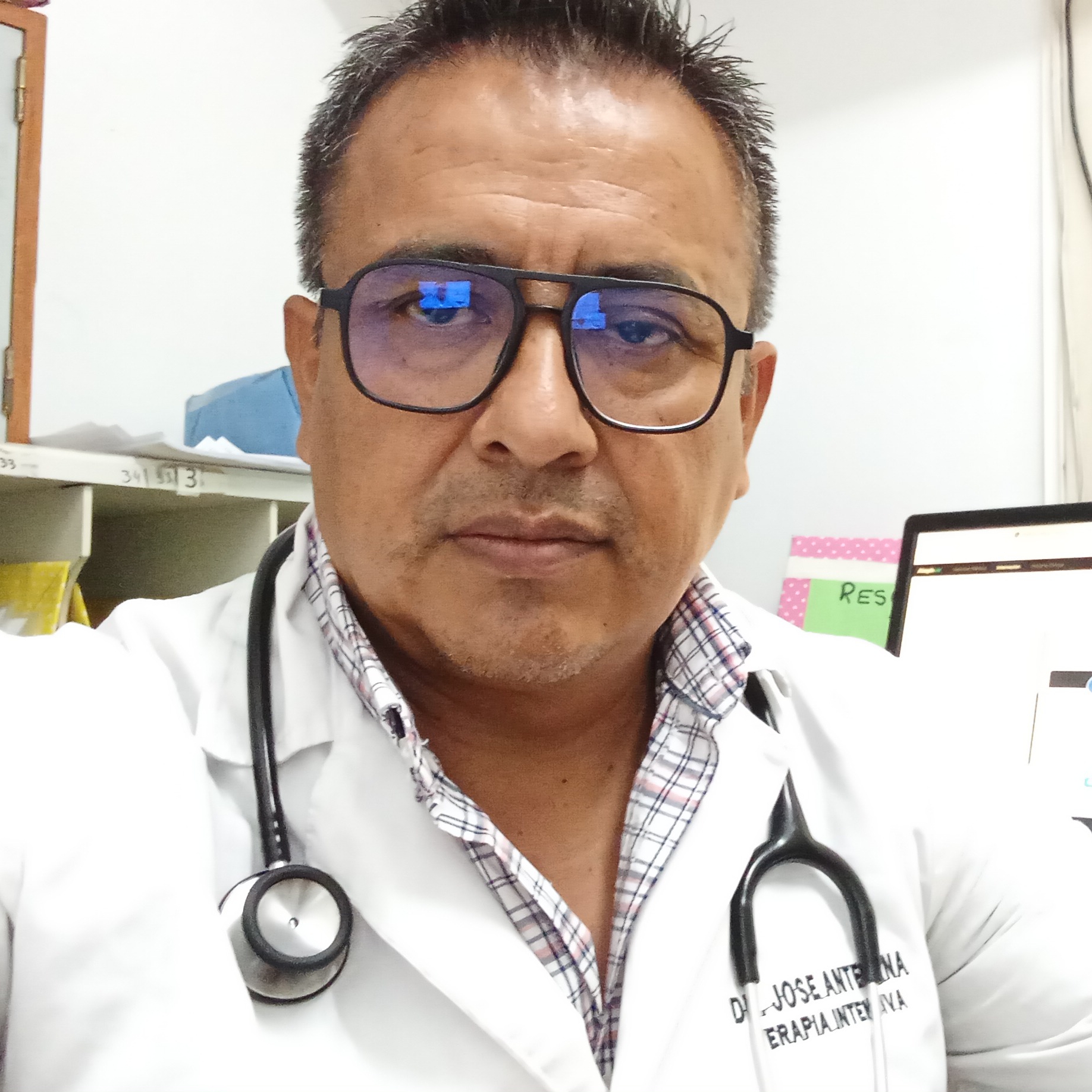 Dr Jose Bernardo Antezana Muñoz