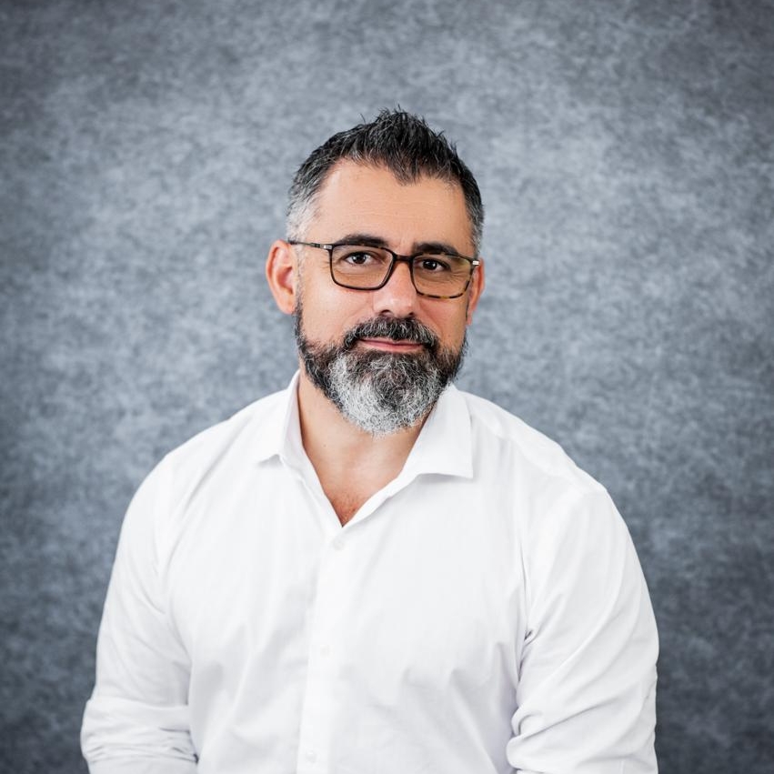 Dr Marcos Omar Pereyra