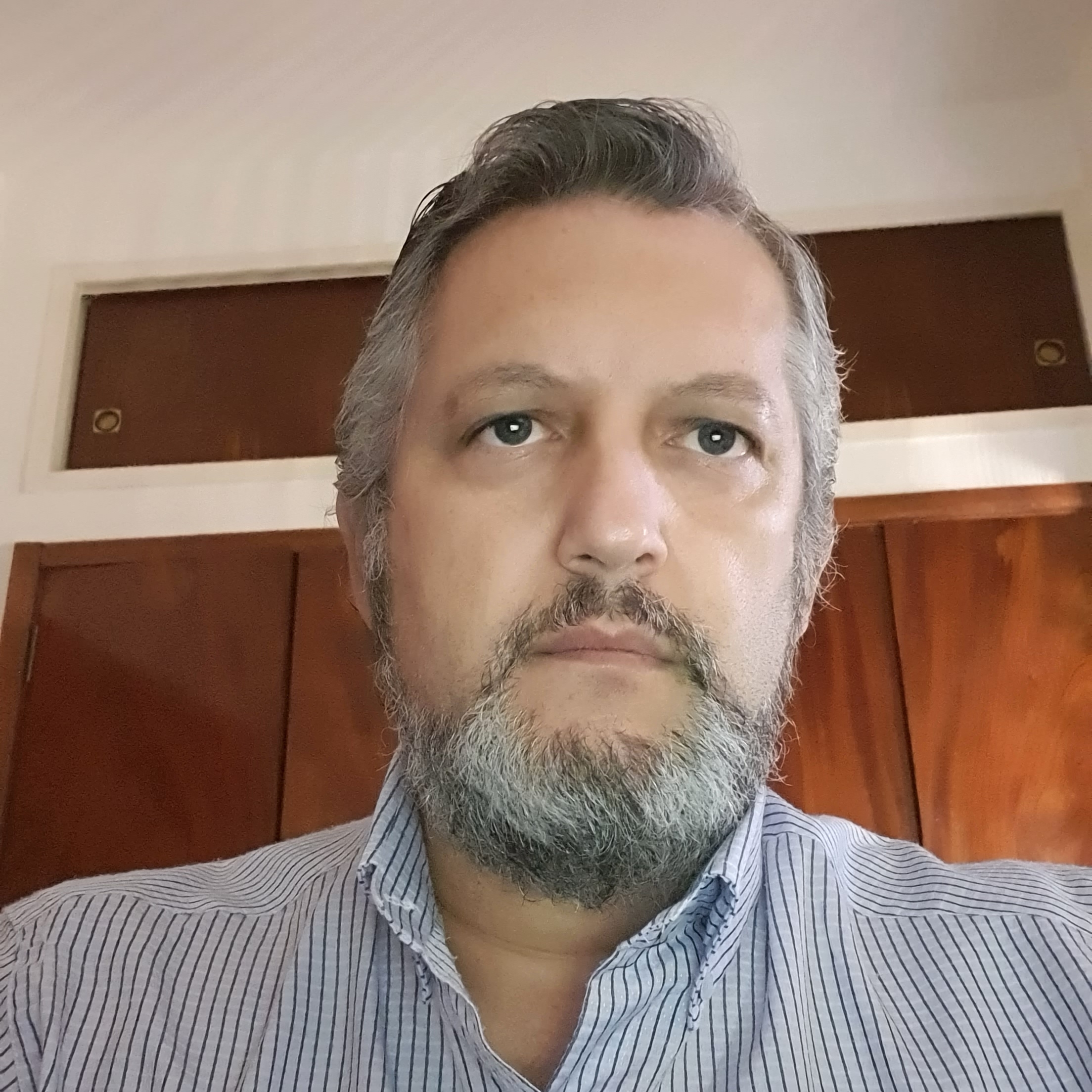 Dr Luis Martin Cantarini