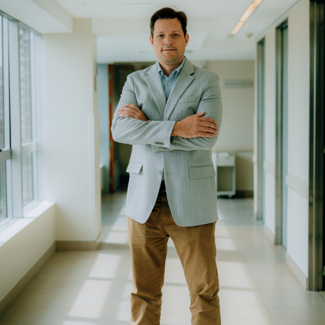 Dr Gaston Gabriel Castro