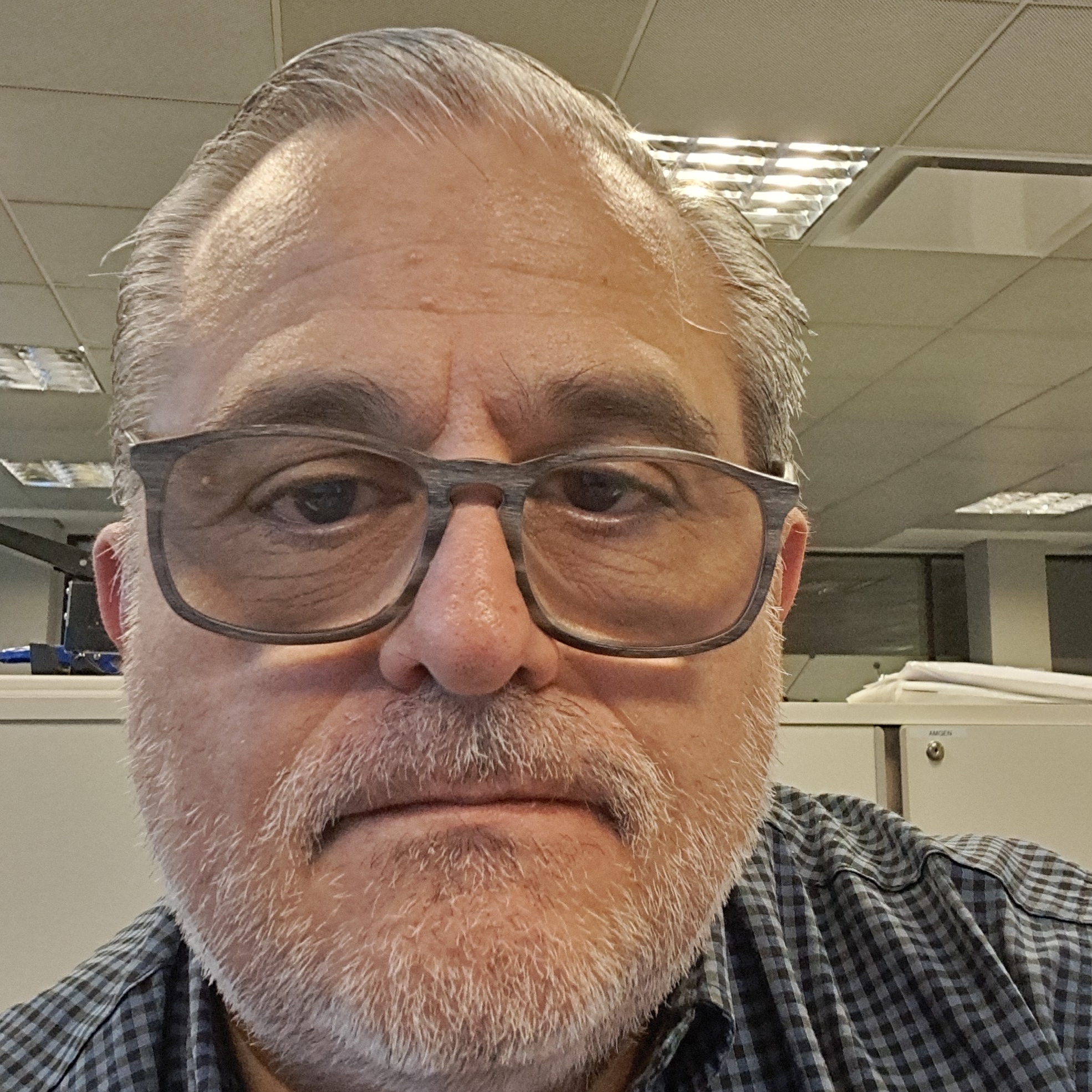 Dr Carlos Eduardo Diaz
