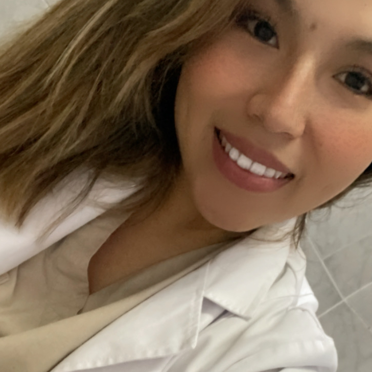 Dra Jhesvy Evelyn Cabrera Lopez