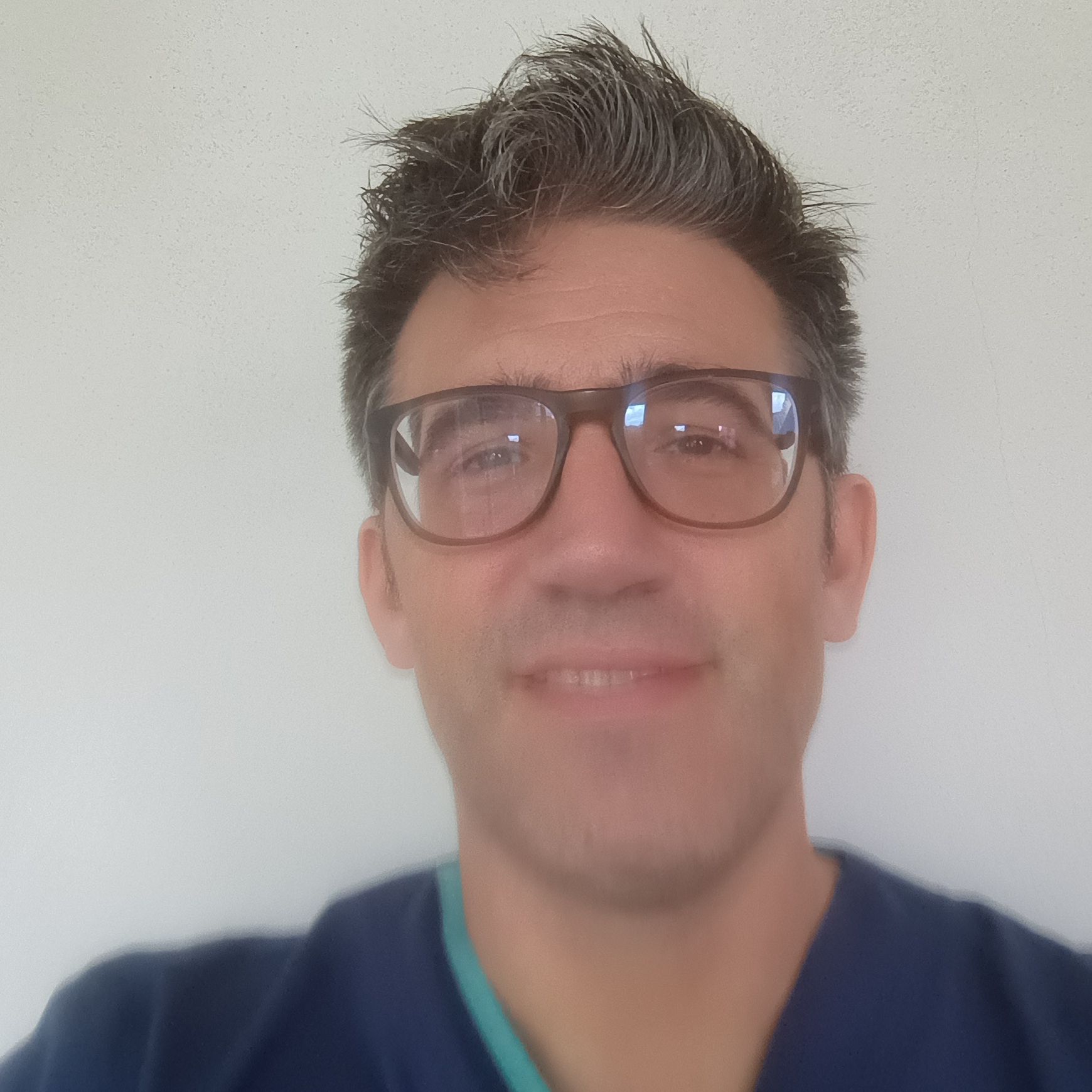 Dr.  Nestor Martin Calvo