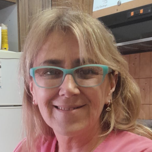 Dra Claudia Andrea Zalacain