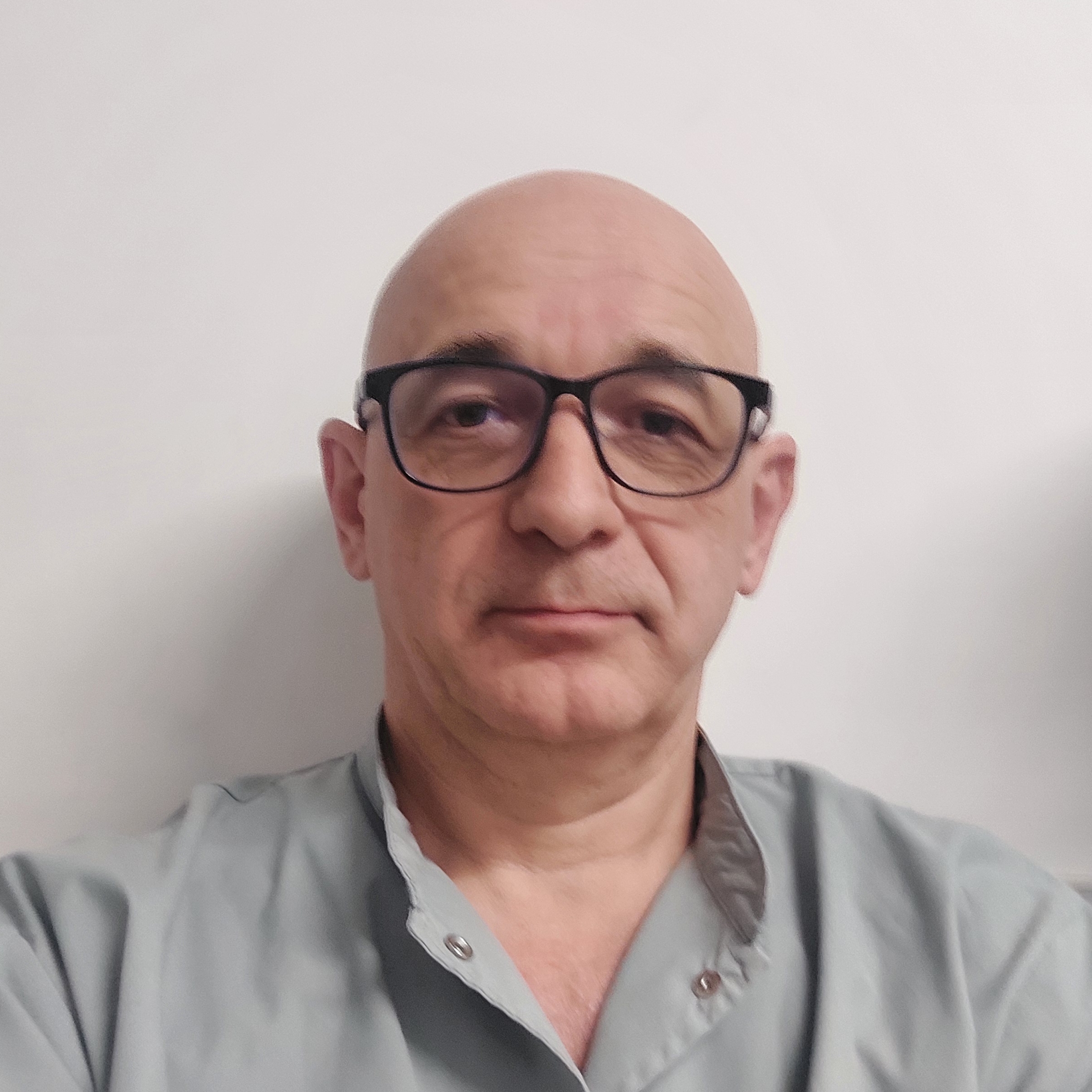 Dr Bernardo Seiler