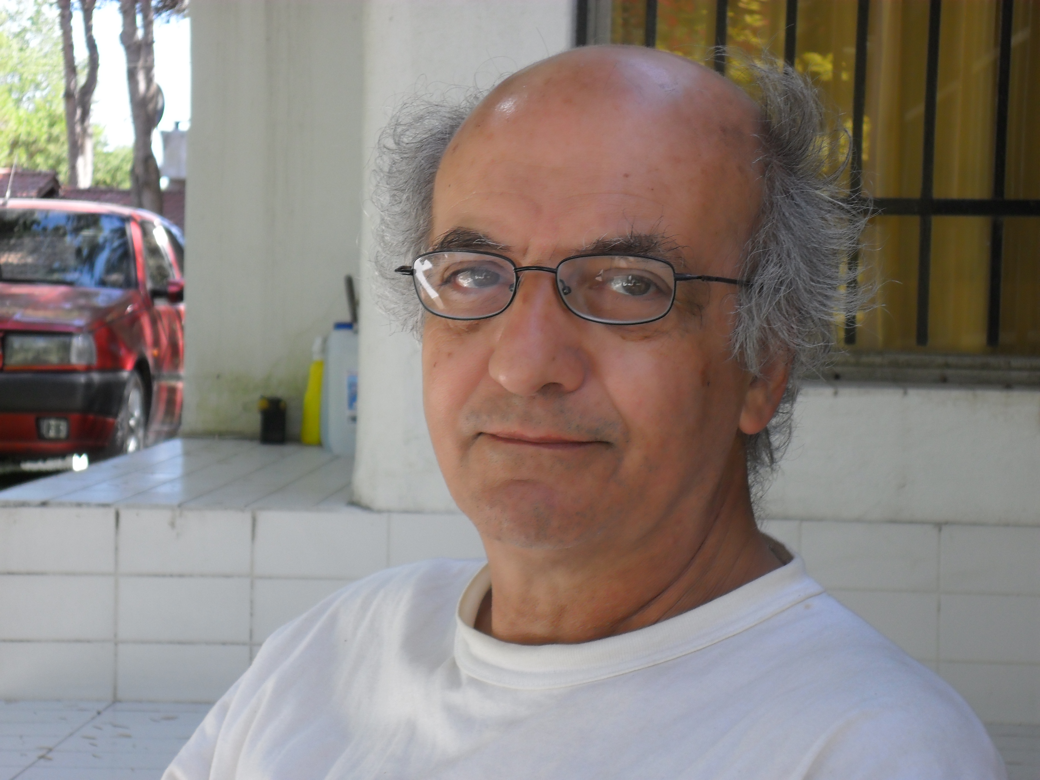 Dr. Eduardo Jorge Nesta