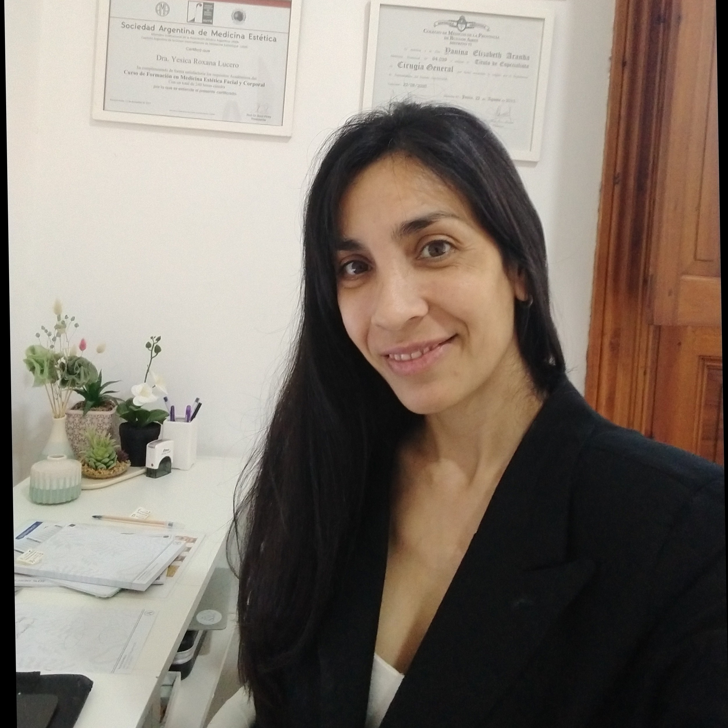 Dra Yanina Elisabeth Aranda