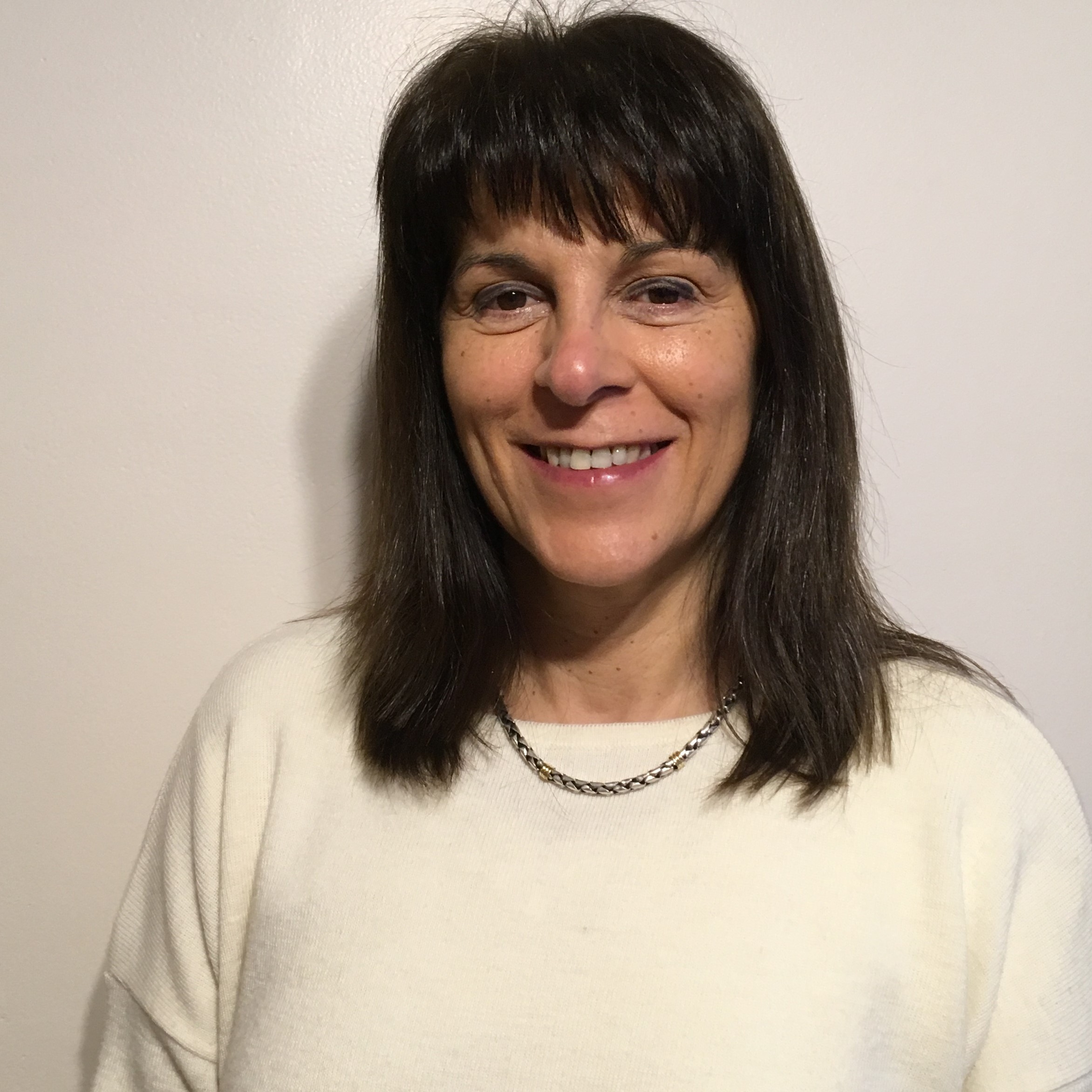 Dra Marcela Patricia Cikes